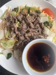 Hình ảnh Mì xào bò
