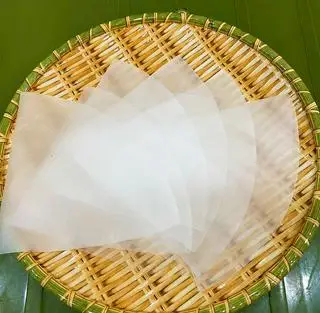 Hình ảnh Bánh đa cuốn thêm