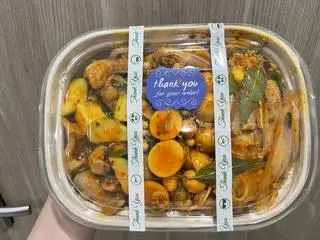 Hình ảnh Phần sốt Thái thập cẩm đặc biệt