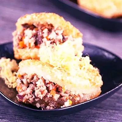 Hình ảnh Combo 10 Cái Xôi Thịt Chà Bông - kèm 2 hũ sốt + TẶNG 2 ly Coca