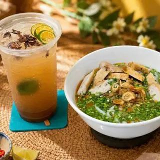 Hình ảnh Bánh Canh Hẹ Chả Cá Truyền Thống + Trà Tắc Xí Muội Ô Mai