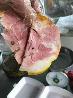 Hình ảnh Bắp giò heo Ủ Muối 1kg