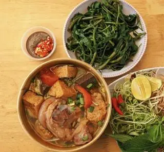 Hình ảnh Bún Riêu Giò