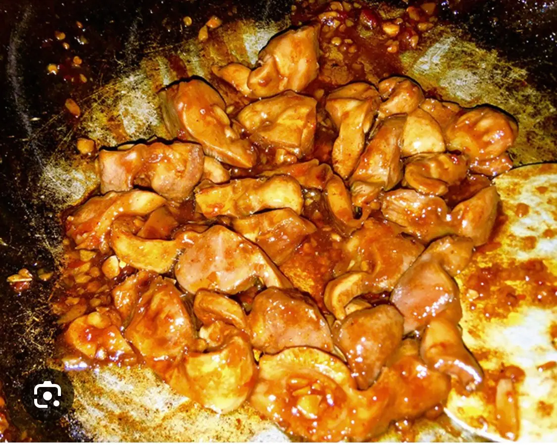 Hình ảnh Cơm lòng gà phá lấu - canh