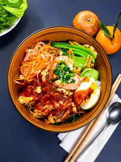Hình ảnh Miến trộn gà xé 