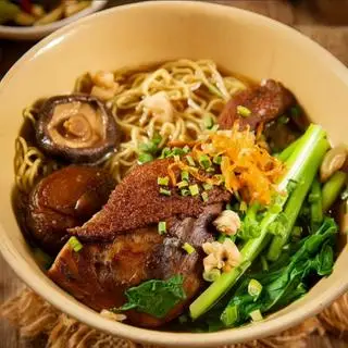 Hình ảnh Mì Vịt Tiềm Đùi - Nước