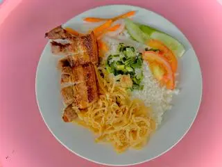 Hình ảnh Cơm tấm Ba rọi Bì