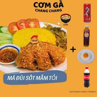 Hình ảnh Cơm gà xối mỡ sốt mắm tỏi (size nhỏ) + 1 món ăn kèm