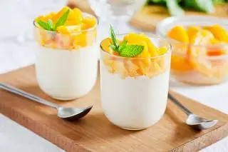 Hình ảnh Yogurt Đào - Ly