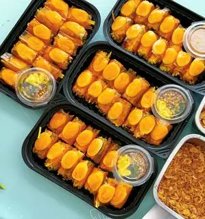 Hình ảnh Bánh Cam Cuộn Lòng Đào