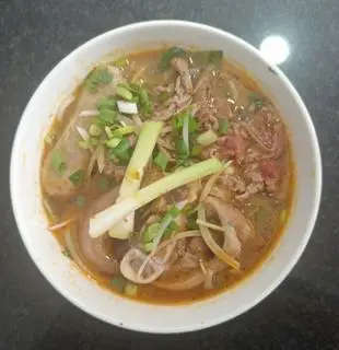 Hình ảnh Bún bò nạm