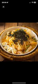 Hình ảnh Bánh Tráng Trộn + Rong Biển Sấy + 2 Trứng Cút