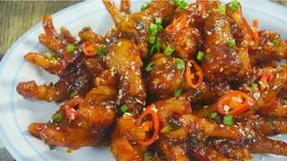 Hình ảnh Chân gà chiên mắm
