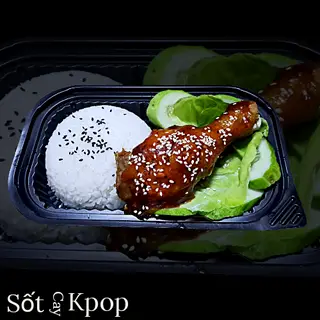 Hình ảnh Cơm Gà Sốt Cay