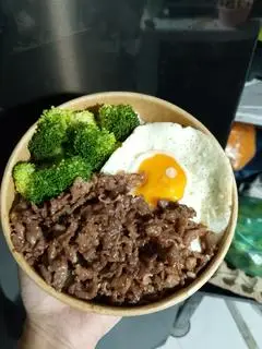 Hình ảnh Cơm trộn bò sốt