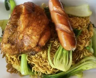Hình ảnh Mì Indonie trộn Gà 