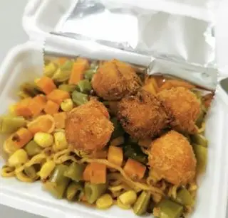 Hình ảnh Mì trộn indomie viên xù cam pm