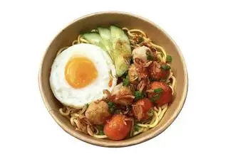 Hình ảnh Mì trộn trứng - cá viên