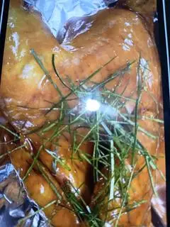 Hình ảnh nữa  con gà hấp mắm nhĩ