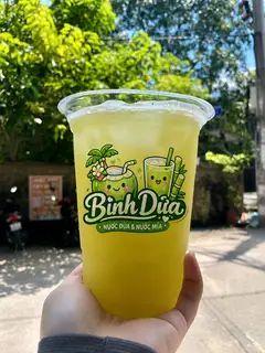 Hình ảnh Cốc nước mía tắc 700ml có đá