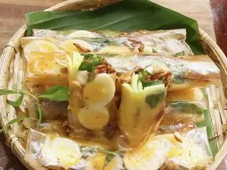 Hình ảnh Bánh Tráng Cuốn Chấm Me