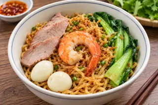 Hình ảnh mì trộn  hải sản