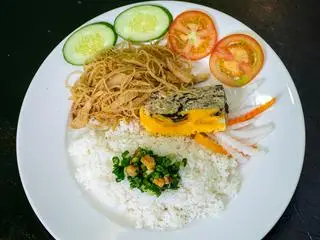 Hình ảnh Cơm bì chả