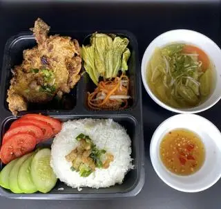 Hình ảnh Cơm tấm sườn nướng