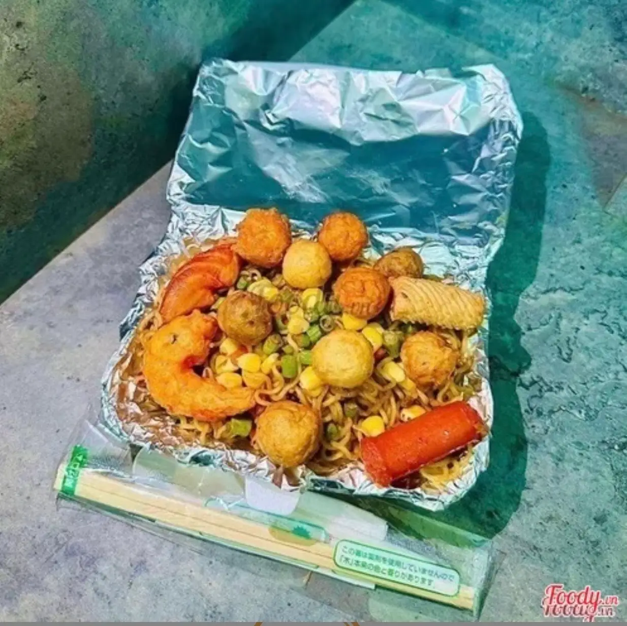 Hình ảnh Mì trộn thập cẩm nhiều mì