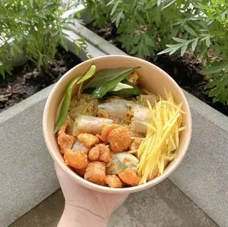 Hình ảnh Bánh tráng phơi sương cuộn đặc biệt