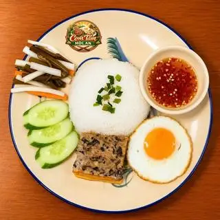 Hình ảnh Cơm Tấm Chả + Trứng