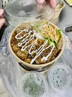 Hình ảnh Cơm bò sốt Tiêu Đen