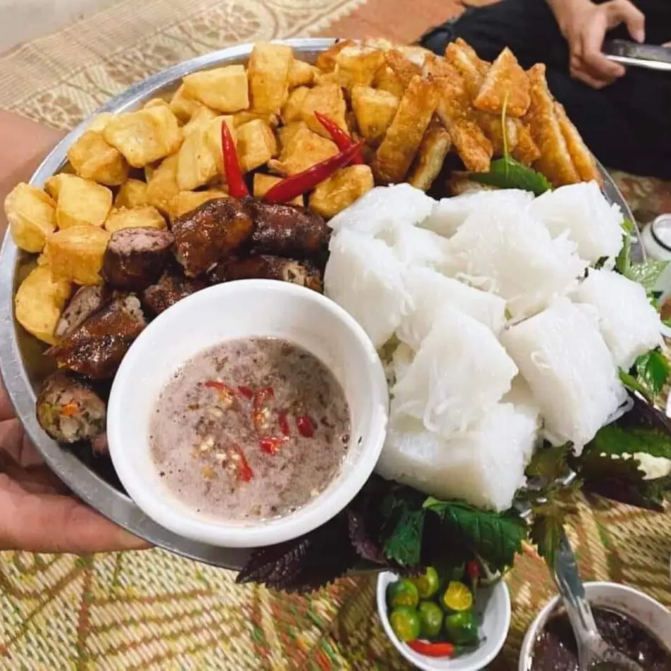 Hình ảnh Com 2 suất đầy đủ + 1 Cốc  Trà Chanh Khổng Lồ