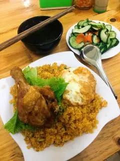 Hình ảnh Mì xào thêm
