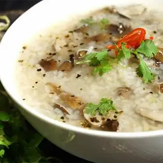Hình ảnh Cháo gà nấm hương