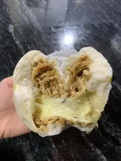 Hình ảnh Bánh Bao Gà Nấm Phô Mai
