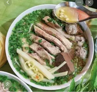 Hình ảnh Bún ngan má đùi nước