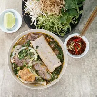 Hình ảnh 1 bún bò tái - 1 Coca Cola