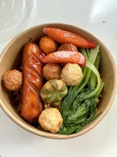 Hình ảnh Mì trộn full topping 
