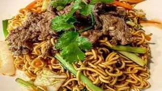 Hình ảnh Mì xào bò