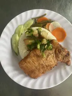 Hình ảnh Cơm Tấm Sườn