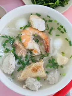 Hình ảnh Bánh Canh Cá Lóc - Chả Mọc + Tôm + Trứng Cút