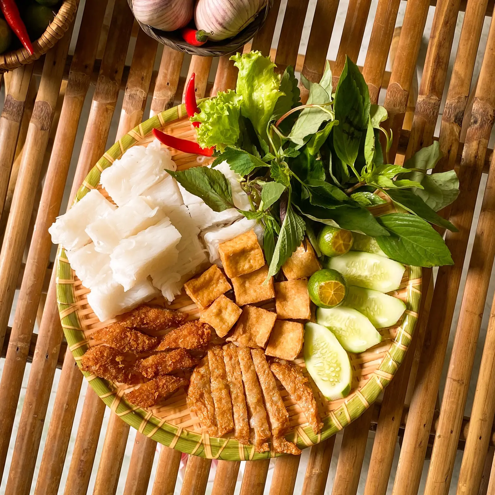 Hình ảnh Voifood 4: Bún đậu, chả cốm, nem chua rán