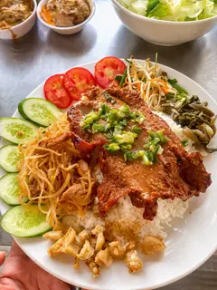Hình ảnh Cơm sườn - bì