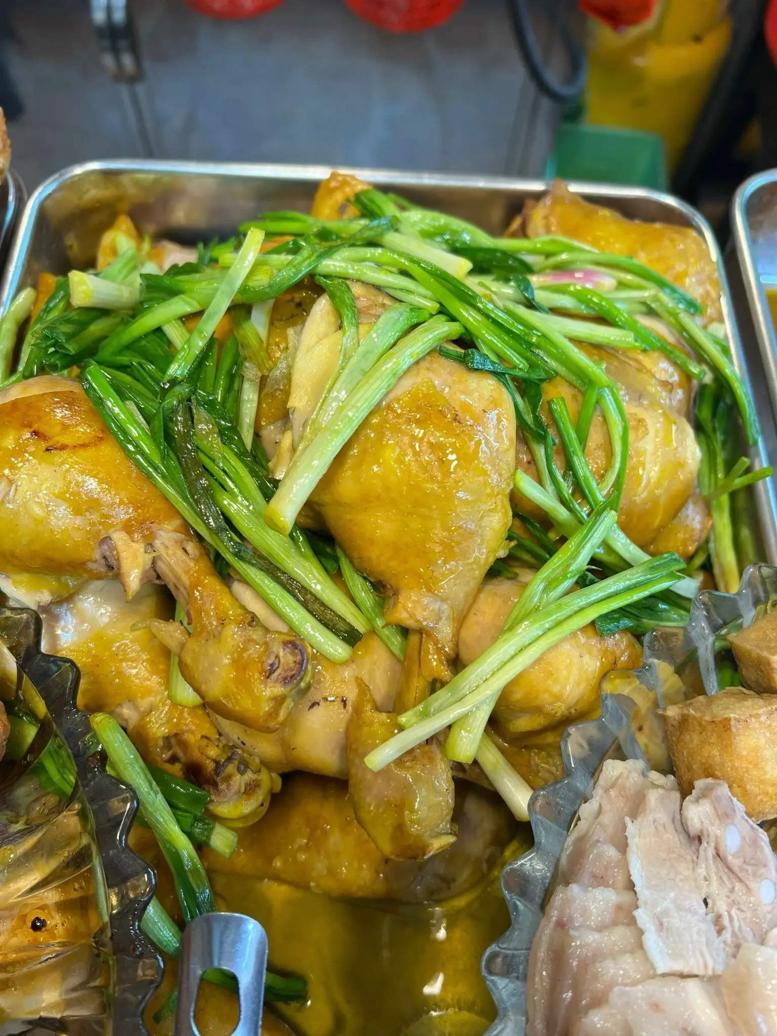 Hình ảnh Cơm Đùi Gà Luộc