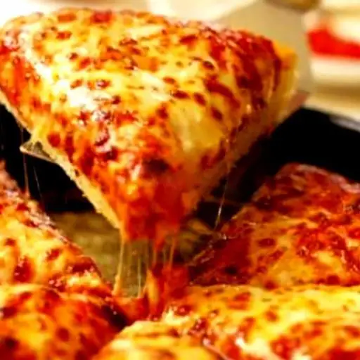 Hình ảnh Pizza Bò Xay Sốt Kem Đặc Biệt Size M