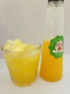 Hình ảnh Nước ép thơm chai nguyên chất 350ml