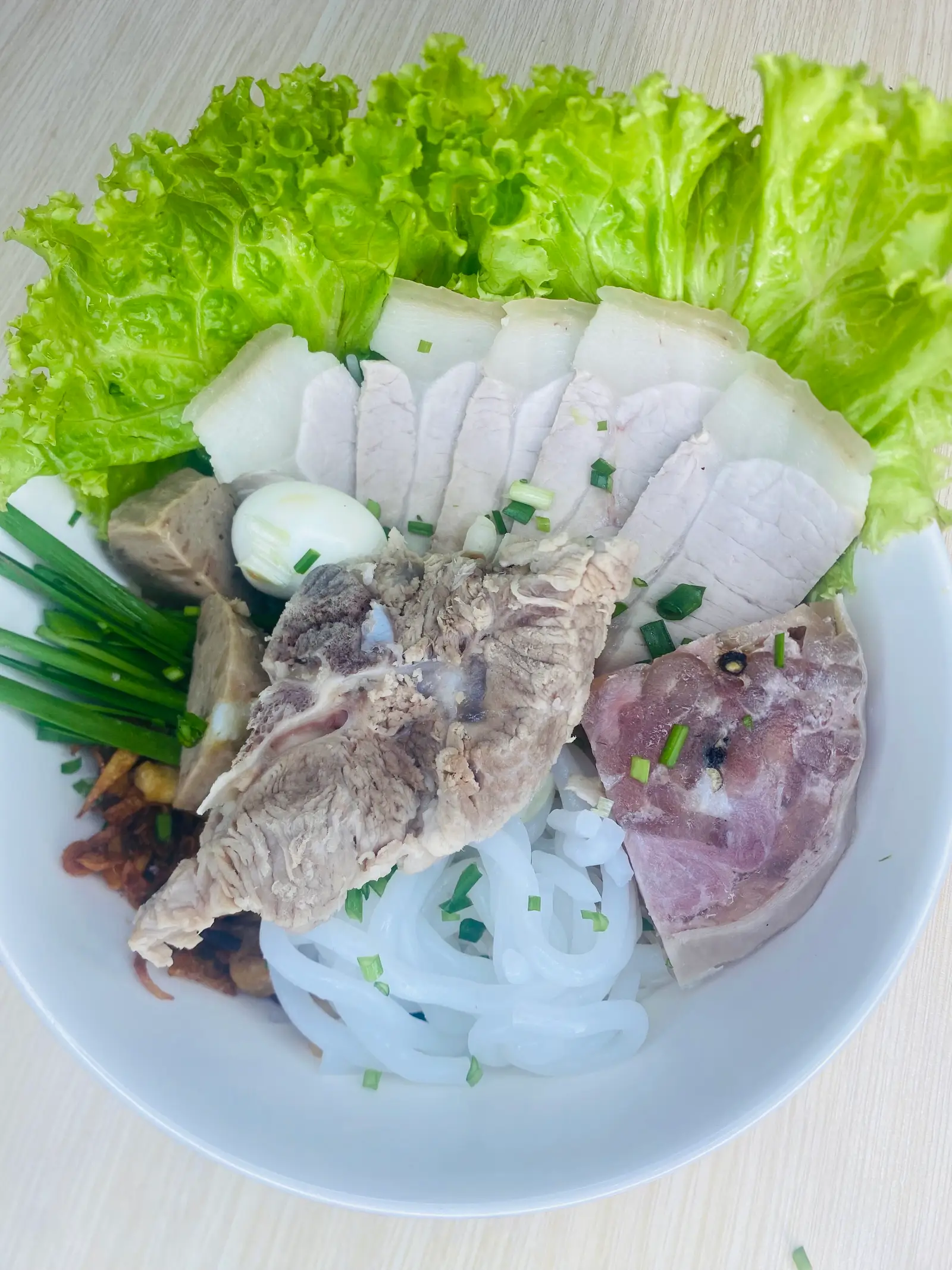 Hình ảnh Bánh canh pa tê xương