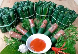 Hình ảnh Bó 10 Nem chua Thanh Hoá