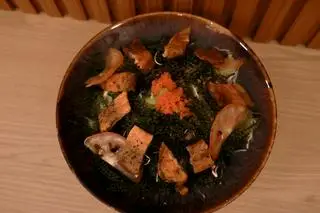 Hình ảnh SALAD DA CÁ HỒI